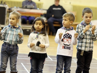 Jótékony Angyalok a sportcsarnokban - fotó: Sándor Judit