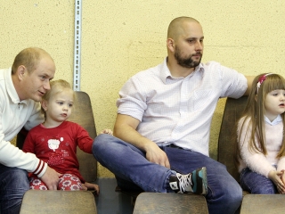 Jótékony Angyalok a sportcsarnokban - fotó: Sándor Judit