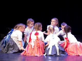 "Luca napja ma lészen" - Vasas néptánc gálaest - fotó: Ónodi Zoltán