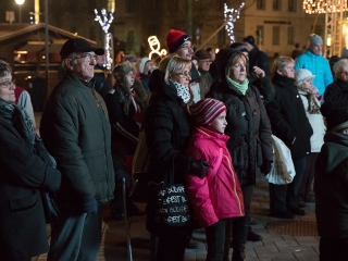 Adventi forgatag a főtéren - fotó: Ónodi Zoltán