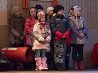 Adventi forgatag a főtéren - fotó: Ónodi Zoltán
