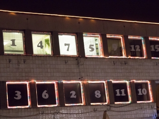 Adventi forgatag a főtéren - fotó: Ónodi Zoltán