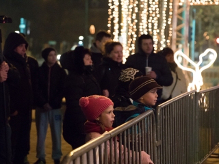Adventi forgatag a főtéren - fotó: Ónodi Zoltán