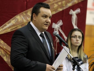 A Kereskedelmi iskola szalagtűzési ceremóniája - fotó: Sándor Judit