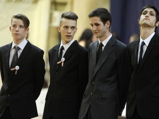 A Kereskedelmi iskola szalagtűzési ceremóniája - fotó: Sándor Judit