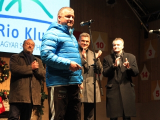 Rio Klub - Autóátadás a főtéren - fotó: Sándor Judit