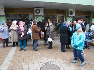 Aranyvasárnap - Advent és Ételosztás a Rómain - fotó: Ónodi Zoltán