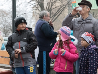 Aranyvasárnap - Advent és Ételosztás a Rómain - fotó: Ónodi Zoltán