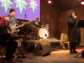 Főtéri Advent: Kelemen Angelika és a Fourtissimo - fotó: Ónodi Zoltán