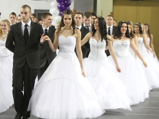 Szalagavató - Pannon Oktatási Központ - fotó: Sándor Judit