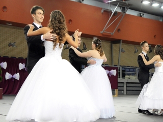 Szalagavató - Pannon Oktatási Központ - fotó: Sándor Judit