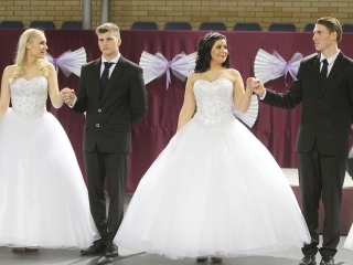 Szalagavató - Pannon Oktatási Központ - fotó: Sándor Judit