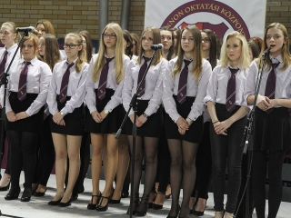 Szalagavató - Pannon Oktatási Központ - fotó: Sándor Judit