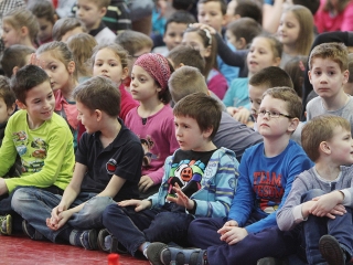 A csúnya lány - Táncos mesejáték - fotó: Sándor Judit