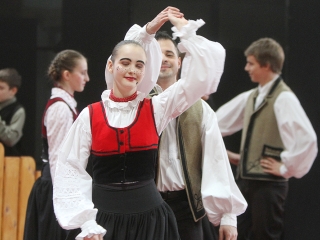 A csúnya lány - Táncos mesejáték - fotó: Sándor Judit