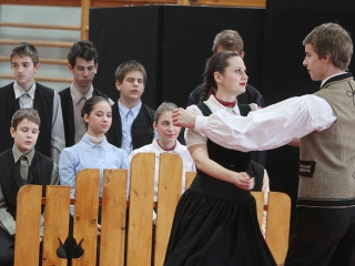 A csúnya lány - Táncos mesejáték - fotó: Sándor Judit