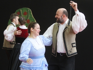 A csúnya lány - Táncos mesejáték - fotó: Sándor Judit