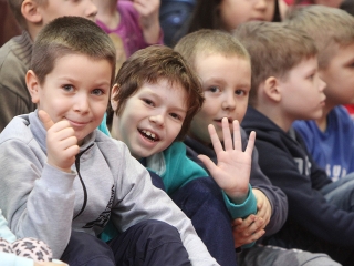 A csúnya lány - Táncos mesejáték - fotó: Sándor Judit