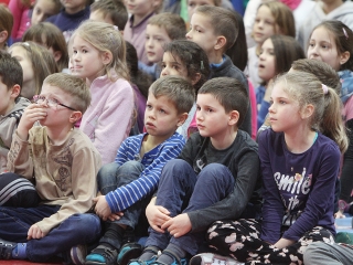 A csúnya lány - Táncos mesejáték - fotó: Sándor Judit