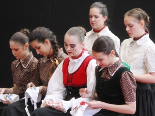 A csúnya lány - Táncos mesejáték - fotó: Sándor Judit