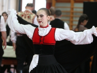 A csúnya lány - Táncos mesejáték - fotó: Sándor Judit