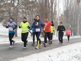 Yours Truly - Kitartó futók a Duna-parton - fotó: Ónodi Zoltán