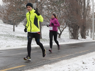 Yours Truly - Kitartó futók a Duna-parton - fotó: Ónodi Zoltán
