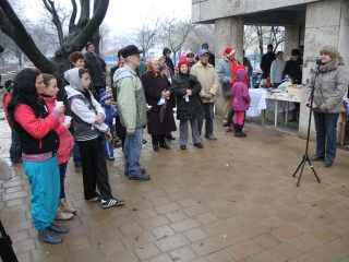 Adventi gyertyagyújtás a Rómain - fotó: Ónodi Zoltán