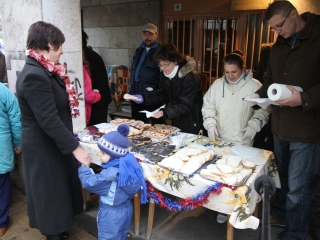 Adventi gyertyagyújtás a Rómain - fotó: Ónodi Zoltán