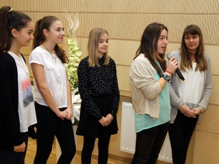 A hónap diákjainak köszöntése - fotó: Sándor Judit