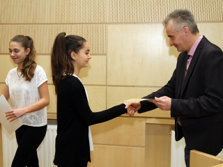 A hónap diákjainak köszöntése - fotó: Sándor Judit