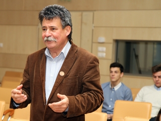 A hónap diákjainak köszöntése - fotó: Sándor Judit