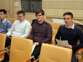 A hónap diákjainak köszöntése - fotó: Sándor Judit