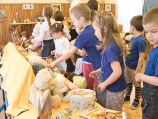 Mackó kiállítás a Mesevár óvodában - fotó: Ónodi Zoltán
