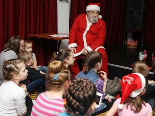 Mikulás az MMK-ban - fotó: Sándor Judit