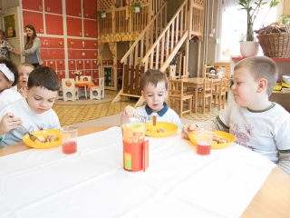 Százszorszép születésnap - fotó: Ónodi Zoltán