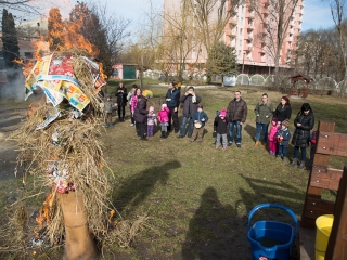 Kiszebáb égetés a Bóbita Óvodában - fotó: Ónodi Zoltán