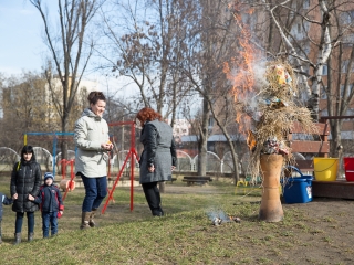 Kiszebáb égetés a Bóbita Óvodában - fotó: Ónodi Zoltán