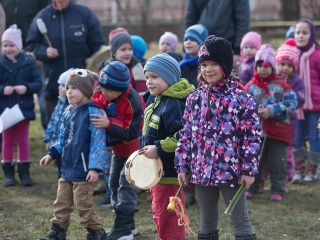 Kiszebáb égetés a Bóbita Óvodában - fotó: Ónodi Zoltán