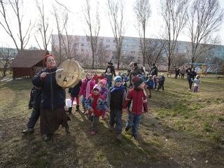 Kiszebáb égetés a Bóbita Óvodában - fotó: Ónodi Zoltán