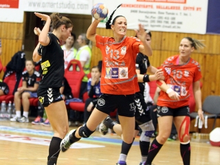 Kézilabda: DKKA – FKC 28-26 - fotó: Sándor Judit