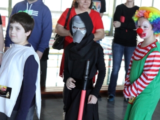 Tavaszköszöntés az uszodában - fotó: Sándor Judit