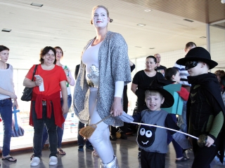 Tavaszköszöntés az uszodában - fotó: Sándor Judit