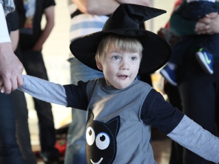 Tavaszköszöntés az uszodában - fotó: Sándor Judit