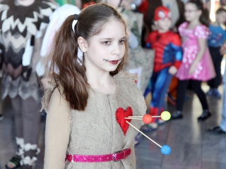 Tavaszköszöntés az uszodában - fotó: Sándor Judit