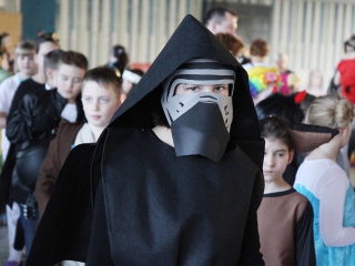 Tavaszköszöntés az uszodában - fotó: Sándor Judit