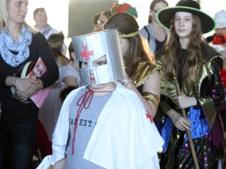 Tavaszköszöntés az uszodában - fotó: Sándor Judit