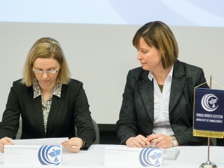 I. Nyitott Egyetem oklevélátadó - fotó: Ónodi Zoltán