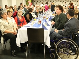 Mozgáskorlátozott bál - fotó: Ónodi Zoltán