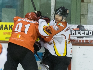 Szezonzáró Dab- Miskolc jégkorong mérkőzés - fotó: Ónodi Zoltán